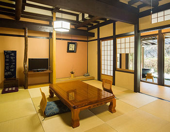 Momijiya Bekkan Kawanoiori Kyoto Exterior photo